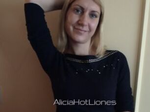 AliciaHotLiones