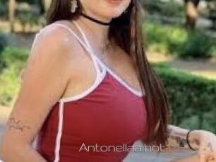 Antonellaa_hot