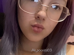 Alyxxxis69