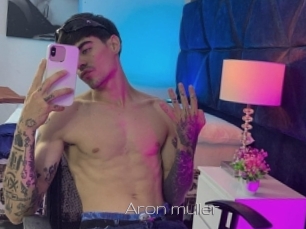 aron_muller Vidéo de lesbienne