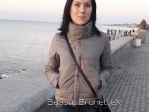 Beauty_BrunetteX