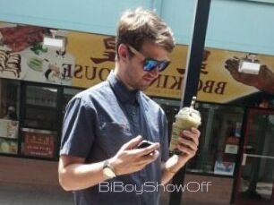 BiBoyShowOff