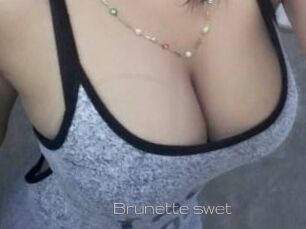 Brunette_swet