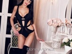 Bonny_Monica