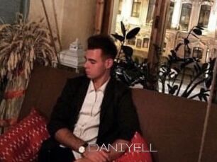 DANI_YELL