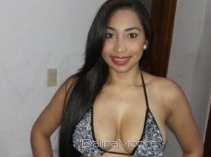 Dalina_Moore