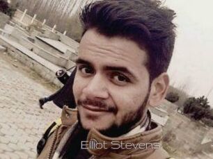 Elliot_Stevens