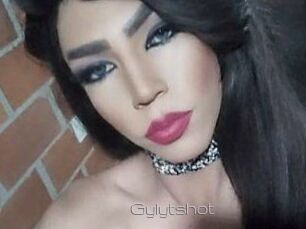 Gyly_ts_hot