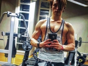 Hunkmale