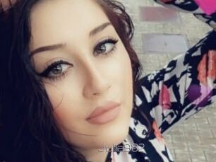 Julia982