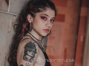 JuliaThunderstruckk