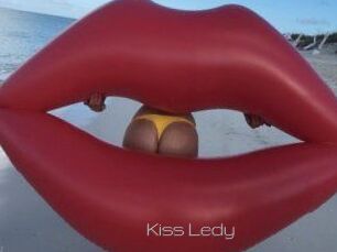 Kiss_Ledy