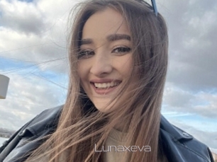 Lunaxeva
