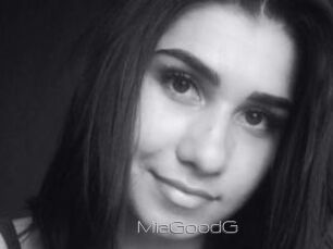 MiaGoodG