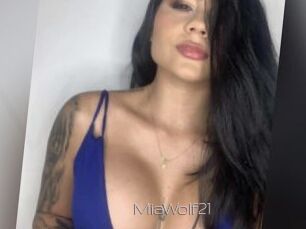 MiaWolf21