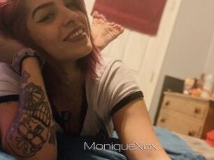 MoniqueXox