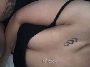 Miaxxx