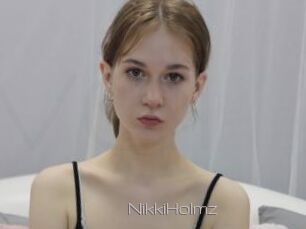 NikkiHolmz