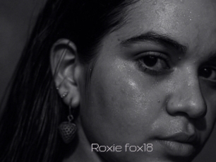 Roxie_fox18