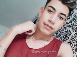 Tom_boyhot