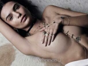 Vannee_J